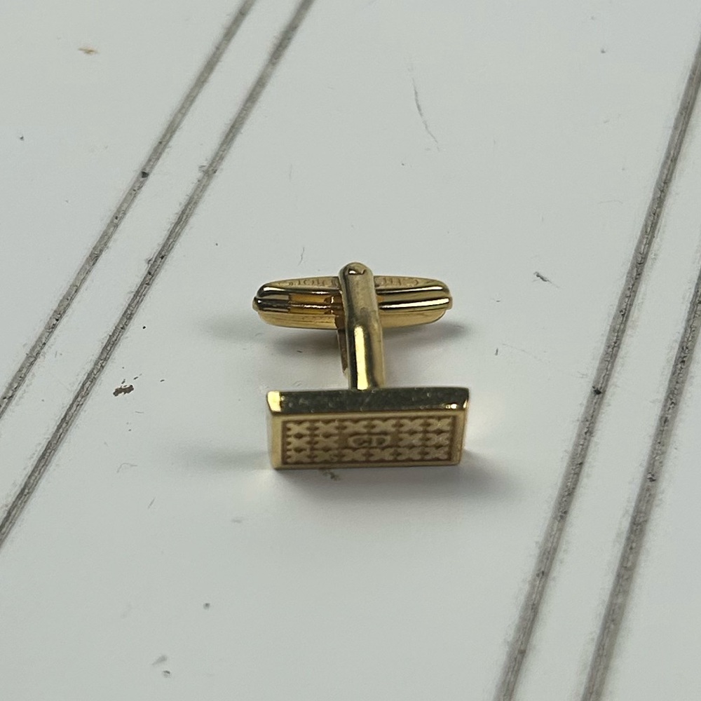 Christian Dior Vintage Rare Gold Designer Cufflink - Picture 7 of 7